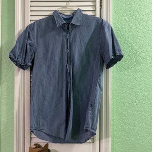 Hugo Boss Men’s Blue and White Short-Sleeve Button Down Dress Shirt L